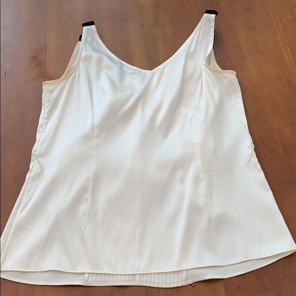 Silk shell - Picture 2 of 3